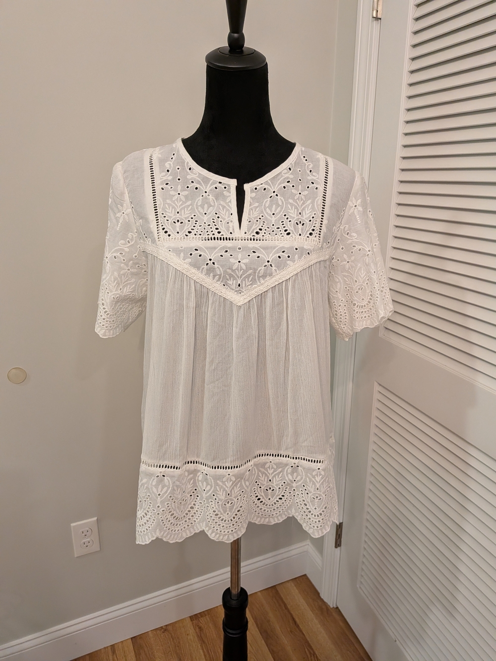Knox Rose Women's White Eyelet Lace Short Sleeve Blouse Size M New No Tag